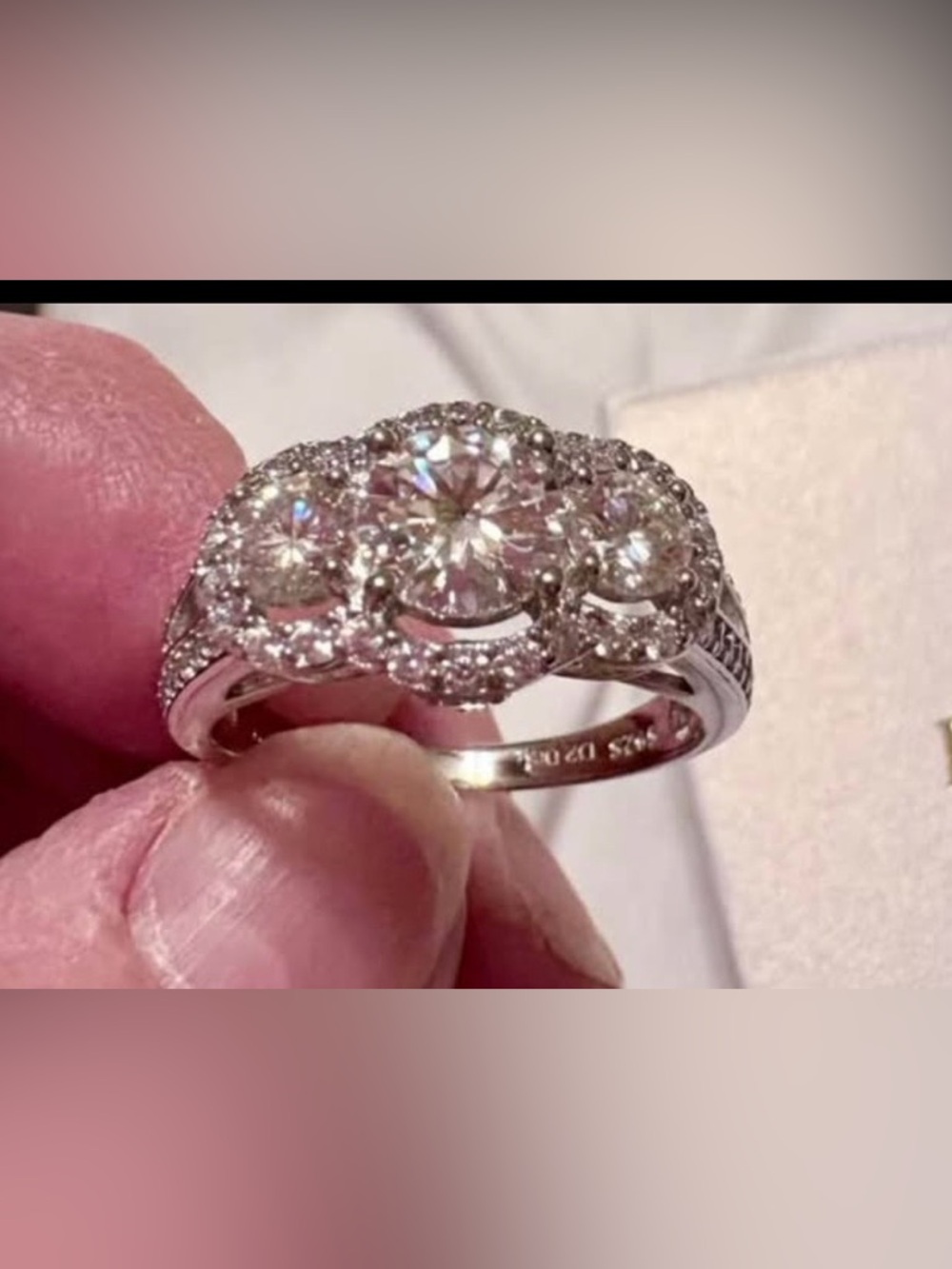 S925 2Carats and more Moissanite  Ring New without tags
